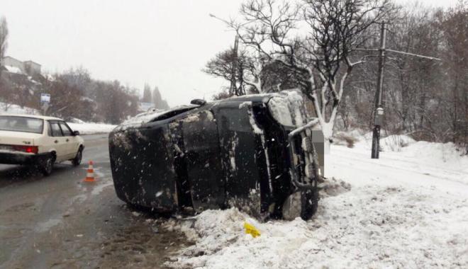Перевернувшийся Chevrolet Niva. Фото: пресс-служба патрульной полиции
