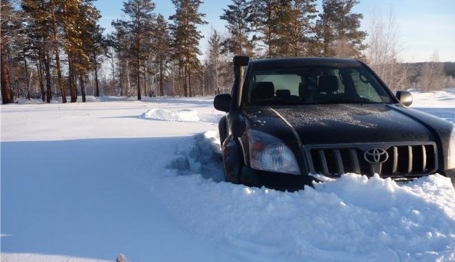 Застрявший Toyota Prado. Фото: www.prado-club.su