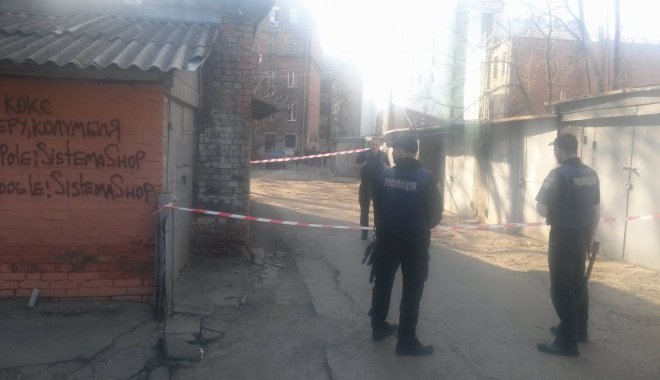 На месте находятся около 20 полицейских. Фото: NewsRoom