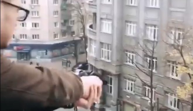 Момент выстрела. Кадр из видео