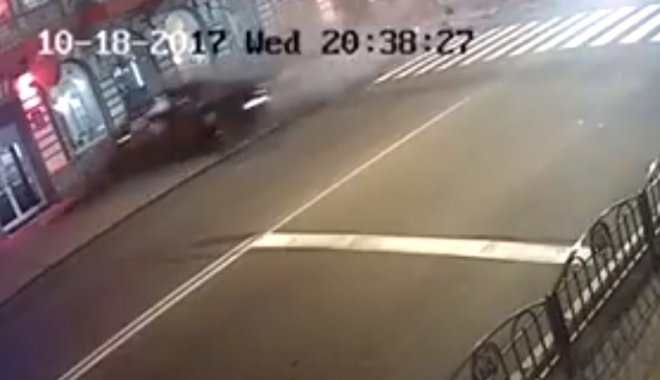 Момент столкновения. Кадр из видео