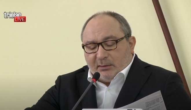 Скриншот из видео Trilolan