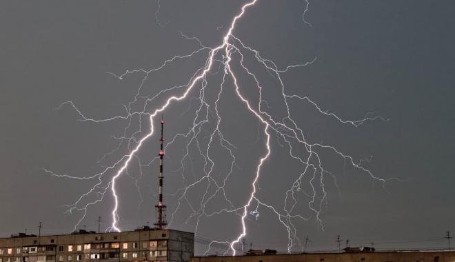 Праздничные дни может испортить непогода. Фото: iluhis.com