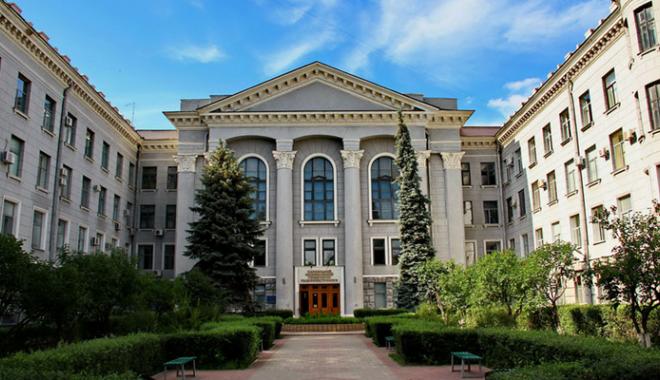 В ХНУРЭ продолжается война за пост ректора. Фото: harkov.info