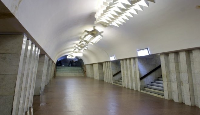 Трагедия произошла на "Площади Конституции". Фото: metro.kharkov.ua