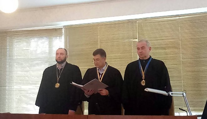 Виктор Попрас (посередине). Фото: NewsRoom