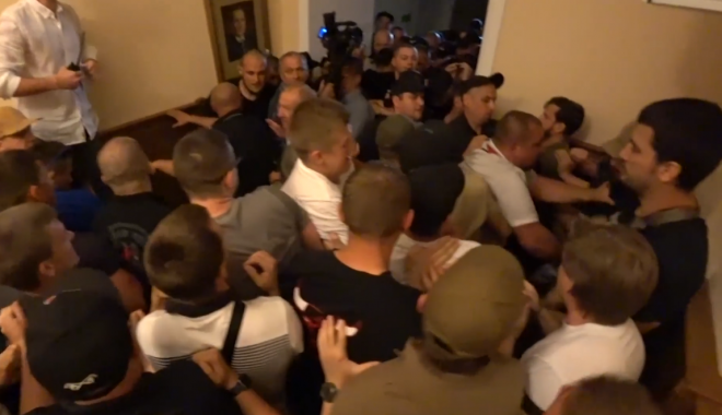 Потасовка 20 июня 2018 года. Фото: ХАЦ