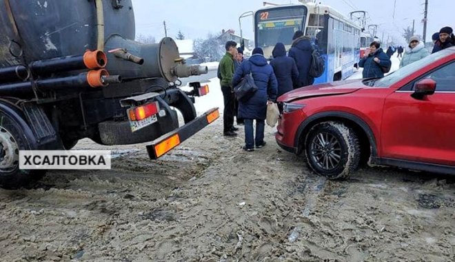 ДТП на Салтовке. Фото: ХС
