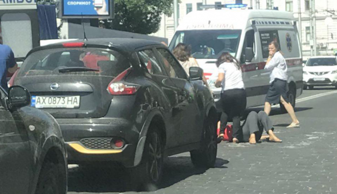Авария произошла на перекрестке с площадью Свободы. Фото: ХХ