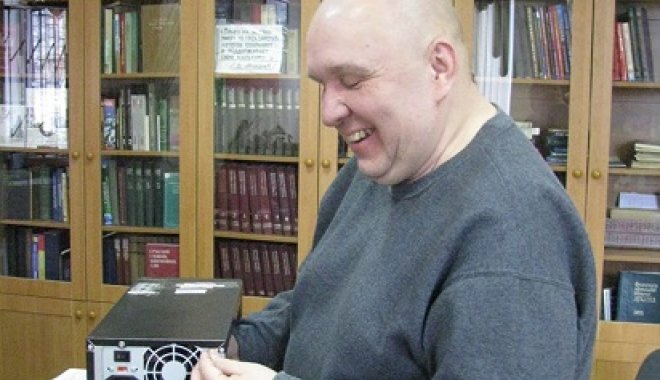 Системный администратор библиотеки Тарас Матвеев. Фото: "Ночі історії"