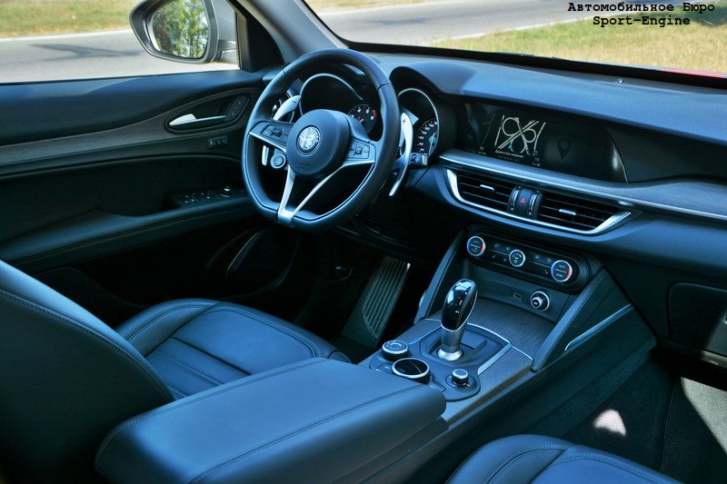 alfa_romeo_stelvio_test-drive_interior_s-e.jpg