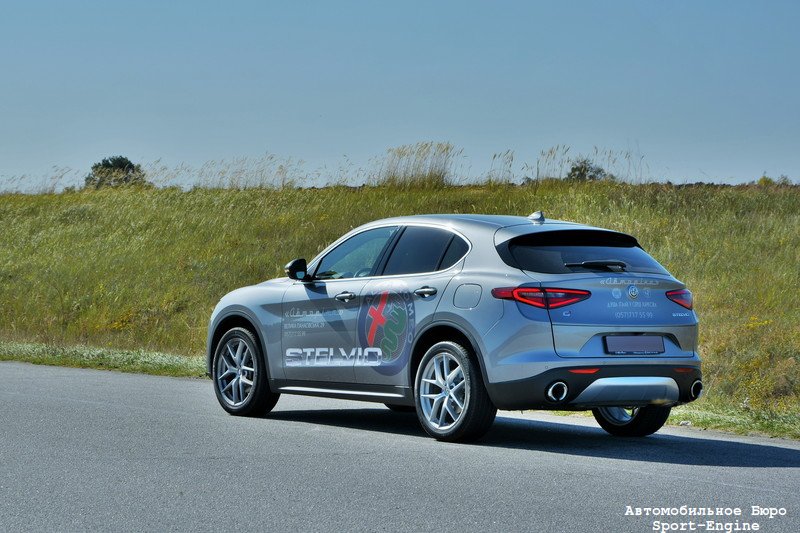 alfa_romeo_stelvio_test-drive_s-e-4.jpg